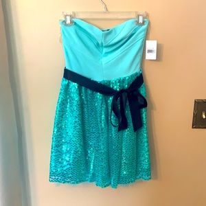 Ruby rox strapless juniors size 3 social dress